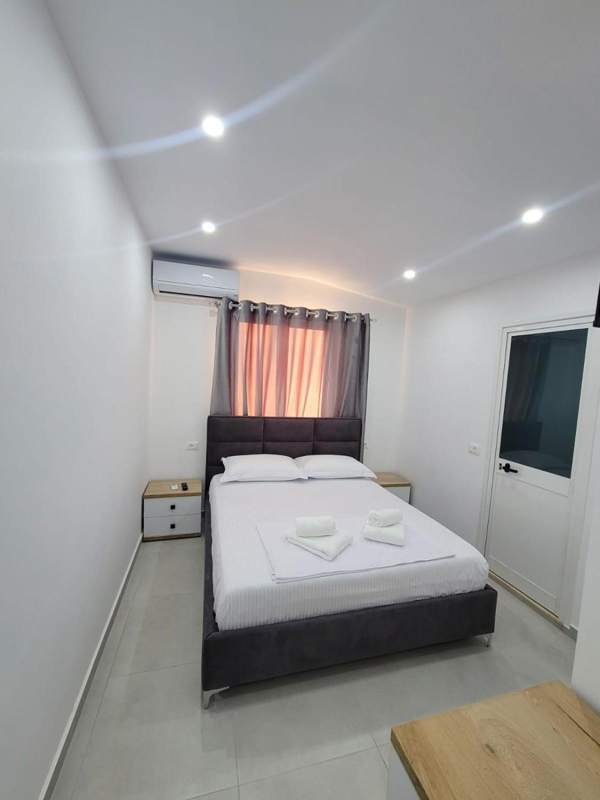 Caca Hotel Rinas Exteriér fotografie